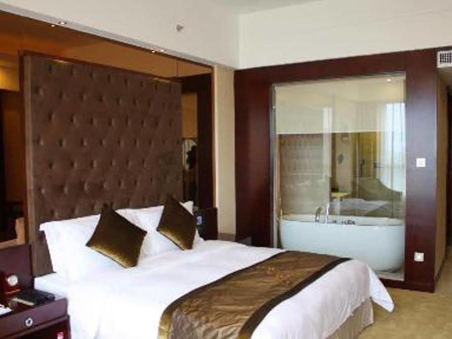 Foshan Royal Prince Hotel Шуньдэ Экстерьер фото