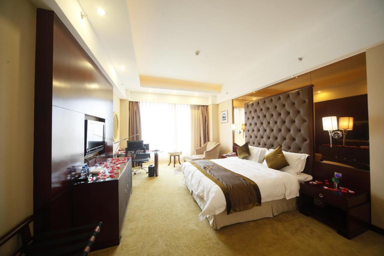 Foshan Royal Prince Hotel Шуньдэ Экстерьер фото